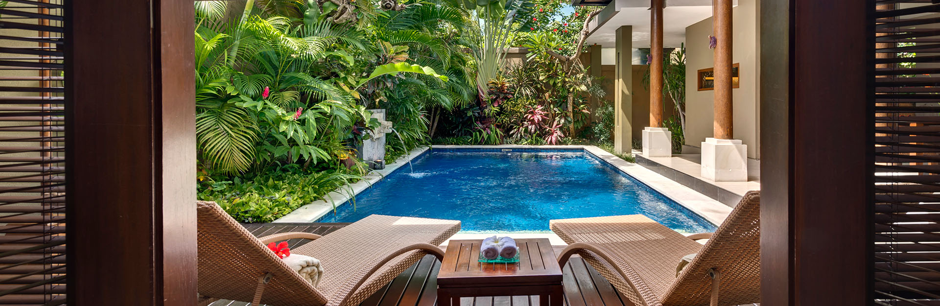 Lakshmi Villas - Solo - Pool side